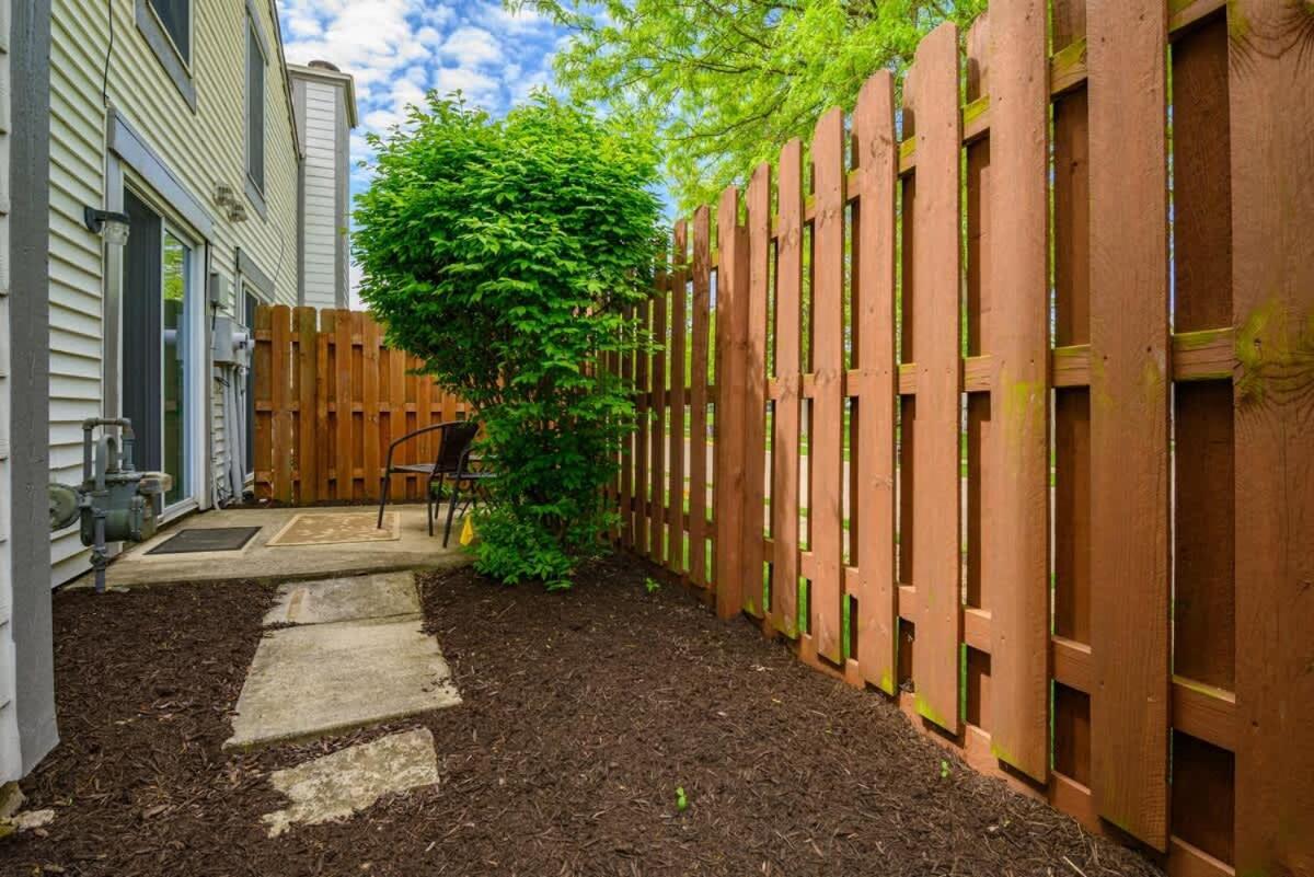 Family Friendly And Quite 2 Bedroom Condo Close To Fun Fort Wayne Exterior foto