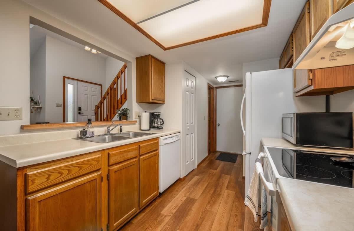 Family Friendly And Quite 2 Bedroom Condo Close To Fun Fort Wayne Exterior foto